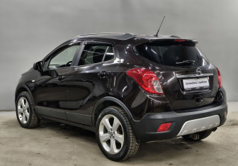 Подержанный автомобиль Opel Mokka 2013 года (7 фото)