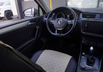 Подержанный автомобиль Volkswagen Tiguan 2020 года (10 фото)