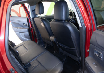 Подержанный автомобиль Mitsubishi ASX 2014 года (29 фото)