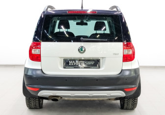 Подержанный автомобиль Skoda Yeti 2012 года (6 фото)