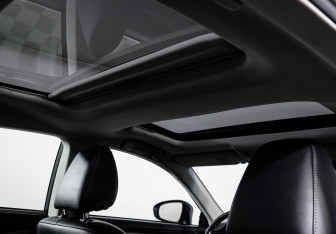 Подержанный автомобиль Lexus ES 2012 года (17 фото)