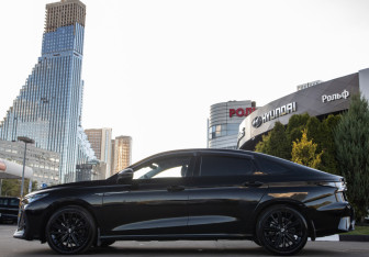 Подержанный автомобиль Chery Arrizo 8 2024 года (6 фото)