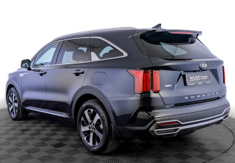 Подержанный автомобиль Kia Sorento 2021 года (7 фото)