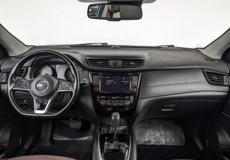 Подержанный автомобиль Nissan Qashqai 2020 года (14 фото)