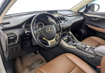 Подержанный автомобиль Lexus NX 2016 года (16 фото)