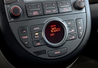 Подержанный автомобиль Kia Soul 2012 года (21 фото)