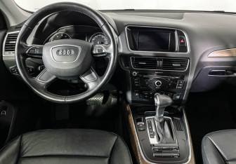 Подержанный автомобиль Audi Q5 2013 года (12 фото)