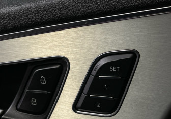 Подержанный автомобиль Audi Q7 2016 года (34 фото)