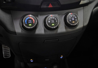 Подержанный автомобиль Hyundai Elantra Sedan 2008 года (21 фото)