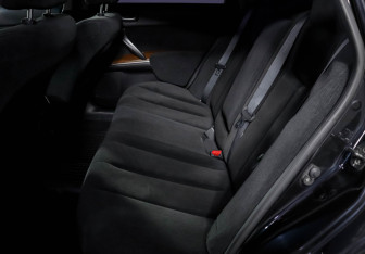 Подержанный автомобиль Nissan Teana 2010 года (10 фото)