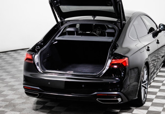 Подержанный автомобиль Audi A5 Liftback 2020 года (22 фото)