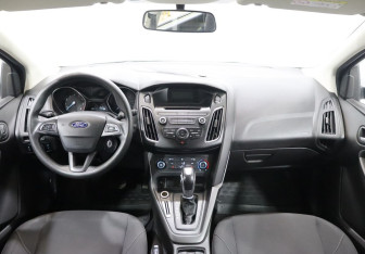 Подержанный автомобиль Ford Focus Wagon 2016 года (11 фото)