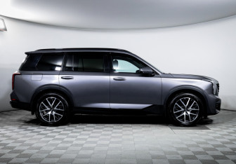 Подержанный автомобиль GAC GS8 2023 года (4 фото)