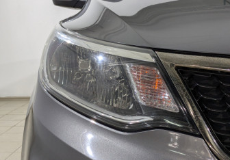 Подержанный автомобиль Kia Rio Sedan 2015 года (11 фото)