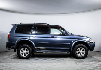 Подержанный автомобиль Mitsubishi Pajero Sport 2008 года (4 фото)