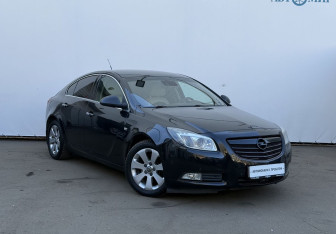 Подержанный автомобиль Opel Insignia Sedan 2010 года (3 фото)
