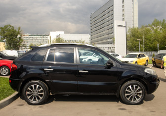 Подержанный автомобиль Renault Koleos 2013 года (3 фото)