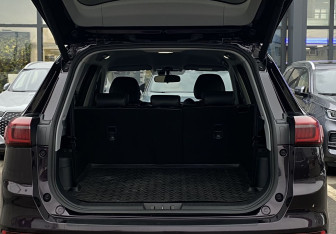 Подержанный автомобиль Chery Tiggo 8 Pro 2021 года (10 фото)