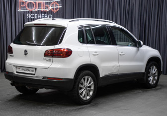 Подержанный автомобиль Volkswagen Tiguan 2015 года (5 фото)
