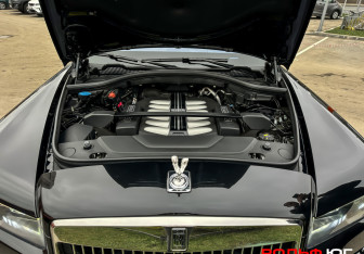 Подержанный автомобиль Rolls-Royce Cullinan 2019 года (33 фото)