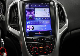 Подержанный автомобиль Opel Astra Hatchback 2013 года (19 фото)