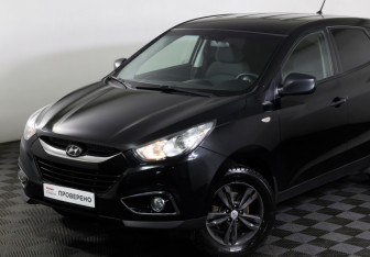 Подержанный автомобиль Hyundai ix35 2013 года (18 фото)