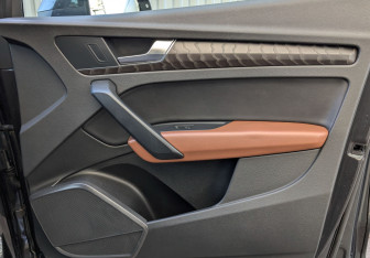 Подержанный автомобиль Audi Q5 2021 года (23 фото)