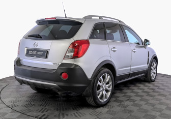 Подержанный автомобиль Opel Antara 2013 года (5 фото)