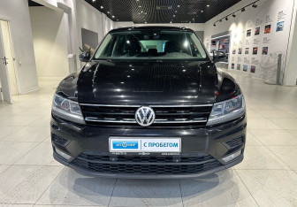 Подержанный автомобиль Volkswagen Tiguan 2018 года (2 фото)