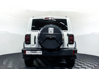 Подержанный автомобиль Tank 300 2023 года (6 фото)