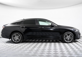 Подержанный автомобиль Kia K5 2020 года (4 фото)