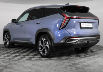 Подержанный автомобиль Geely Atlas 2024 года (7 фото)