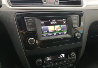 Подержанный автомобиль Skoda Rapid Liftback 2016 года (12 фото)