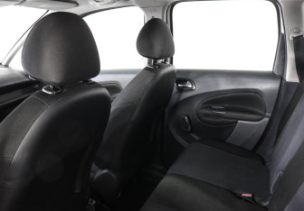 Подержанный автомобиль Citroen C3 Picasso 2010 года (12 фото)