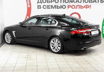 Подержанный автомобиль Jaguar XF Sedan 2013 года (6 фото)