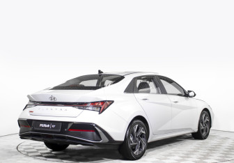 Новый Hyundai Elantra Sedan 2024 (5 фото)