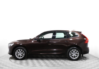 Подержанный автомобиль Volvo XC60 2018 года (8 фото)