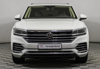 Подержанный автомобиль Volkswagen Touareg 2019 года (2 фото)