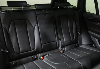 Подержанный автомобиль BMW X3 2023 года (15 фото)