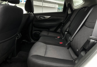 Подержанный автомобиль Nissan X-Trail 2018 года (10 фото)