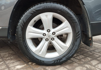 Подержанный автомобиль Toyota Highlander 2010 года (15 фото)