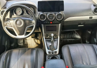 Подержанный автомобиль Opel Antara 2012 года (10 фото)
