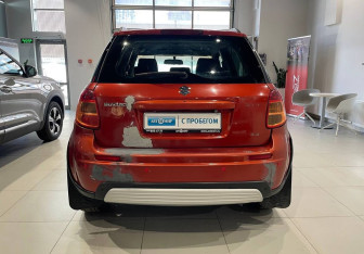 Подержанный автомобиль Suzuki SX4 Hatchback 2008 года (5 фото)
