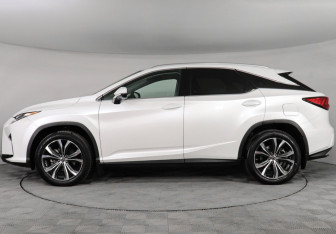 Подержанный автомобиль Lexus RX 2018 года (8 фото)