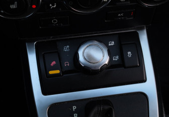 Подержанный автомобиль Land Rover Freelander 2011 года (13 фото)