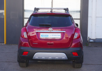 Подержанный автомобиль Opel Mokka 2013 года (6 фото)