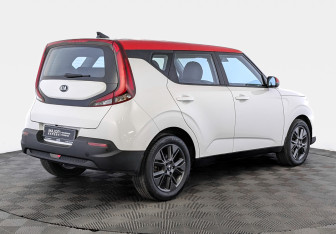 Подержанный автомобиль Kia Soul 2021 года (5 фото)