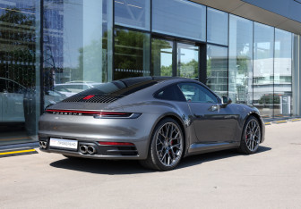 Подержанный автомобиль Porsche 911 Coupe 2021 года (5 фото)