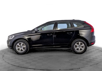 Подержанный автомобиль Volvo XC60 2015 года (8 фото)