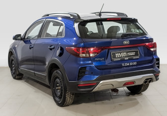 Подержанный автомобиль Kia Rio Hatchback 2021 года (7 фото)